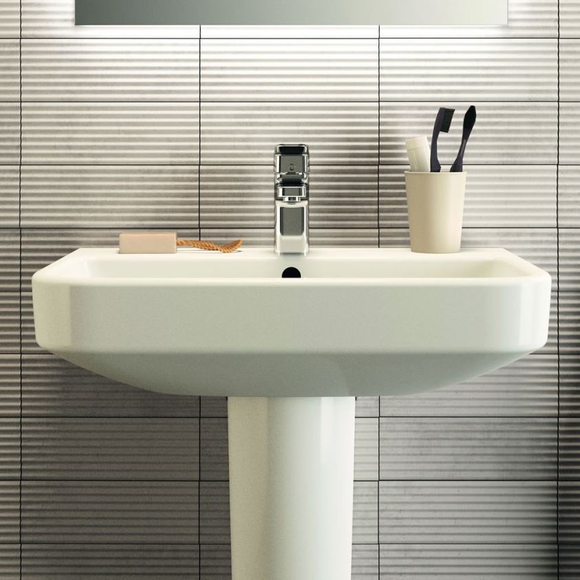 Lifestyle image of Ideal Standard i.life S 600mm Compact Pedestal Basin